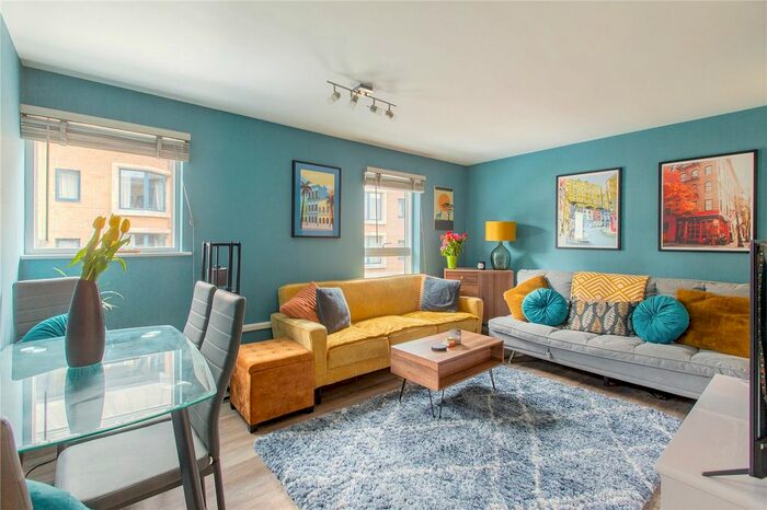 1 Bedroom Flat To Rent In Malcolm Place, Cambridge, Cambridgeshire, CB1