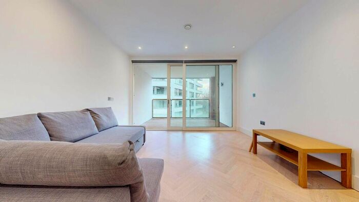2 Bedroom Flat To Rent In Sterling Way, N7