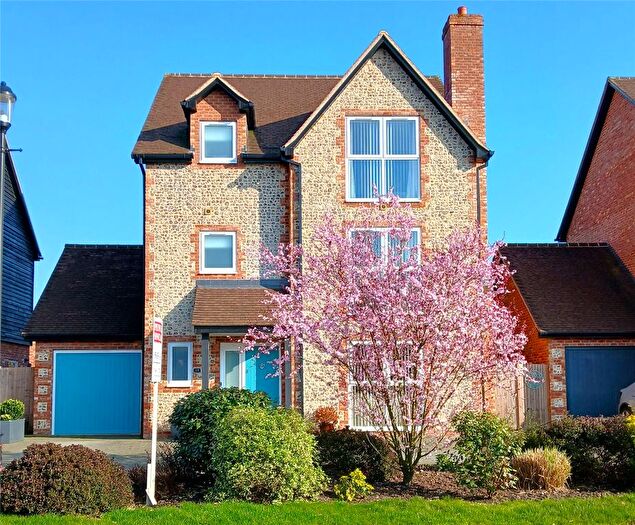 5 Bedroom Detached House For Sale In Henley-On-Thames, RG9