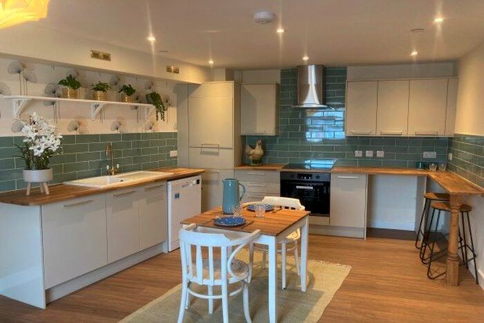 1 Bedroom Flat To Rent In Moorfield Court, Narberth, SA67