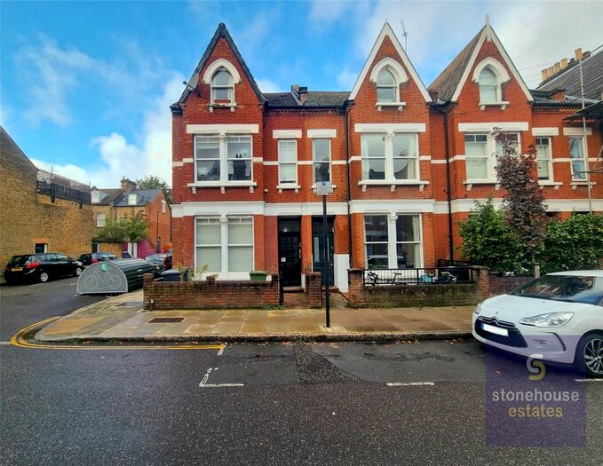 1 Bedroom End Of Terrace House To Rent In Fairbridge Road, Archway, London, N19