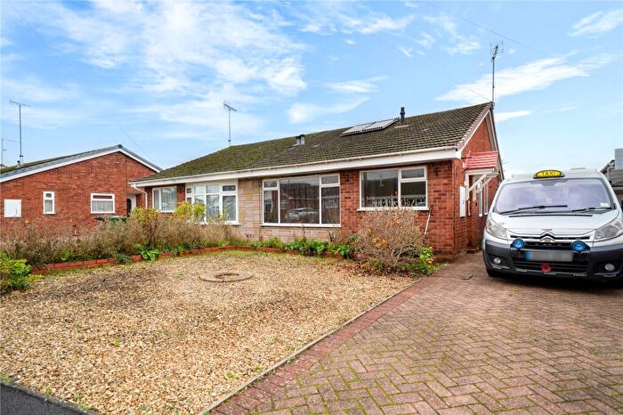 2 Bedroom Bungalow For Sale In Beechfield Drive, Kidderminster, Worcestershire, DY11