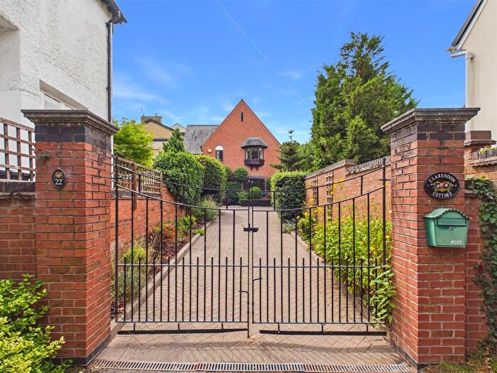 5 Bedroom Property To Rent In Clarendon Square, Leamington Spa, CV32