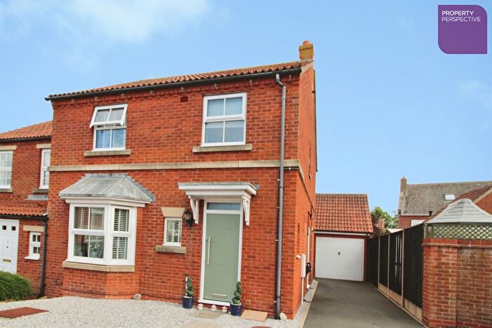 3 Bedroom Semi-Detached House For Sale In Sea View Close, YO21