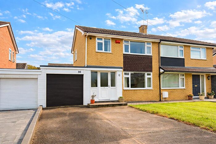 3 Bedroom Semi Detached House For Sale In Ridgeway, Darlington, DL3