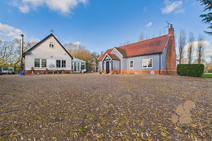 5 Bedroom Detached House For Sale In The Strood, Peldon, Colchester, CO5