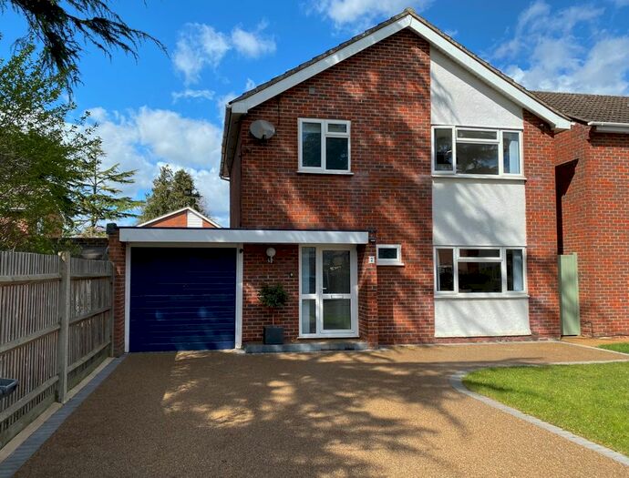 3 Bedroom Detached House To Rent In Boscombe Close, Egham, Surrey, TW20