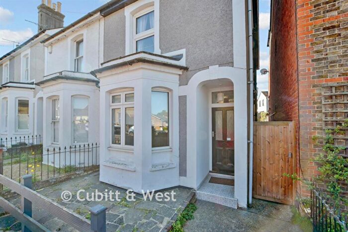3 Bedroom Semi-Detached House For Sale In Yorke Road, Reigate, Surrey, RH2