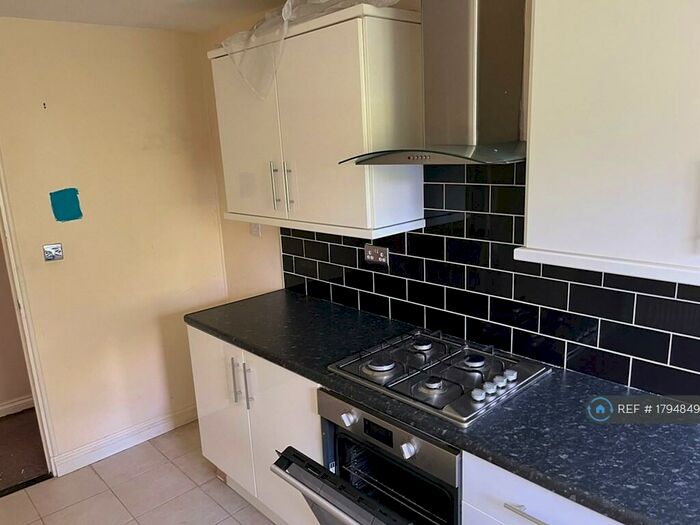 1 Bedroom Maisonette To Rent In Lye Avenue, Birmingham, B32
