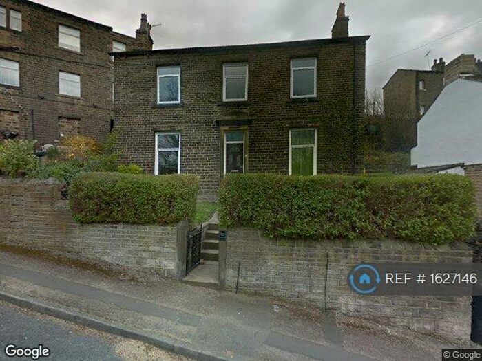 2 Bedroom Terraced House To Rent In Station Lane, Huddersfield, HD4