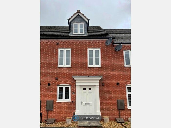 3 Bedroom Terraced House To Rent In Blithfield Way, Stoke-On-Trent, ST6