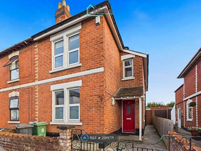 3 Bedroom Semi Detached House To Rent In Howard St, Gloucester, GL1