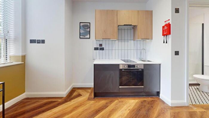 1 Bedroom Flat To Rent In Thurloe Street, Manchester, M14