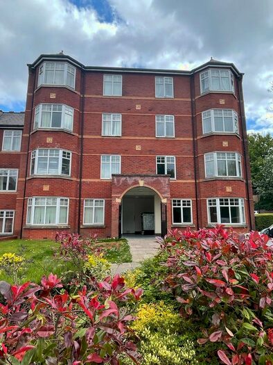 2 Bedroom Flat To Rent In Pennant Court, Wolverhampton, WV3
