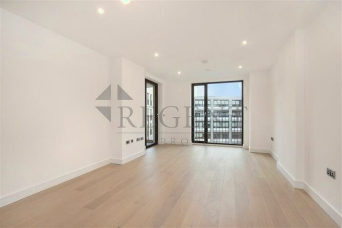 2 Bedroom Apartment To Rent In Rosewood Building, The Shoreditch Exchange, E2