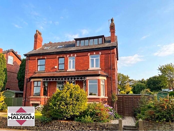 5 Bedroom Semi-Detached House For Sale In Buxton Road, Disley, SK12