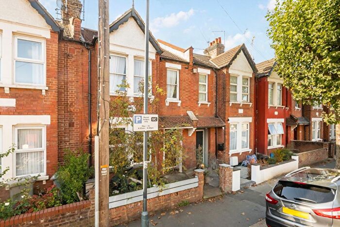 2 Bedroom Flat For Sale In Deacon Road, Willesden, NW2