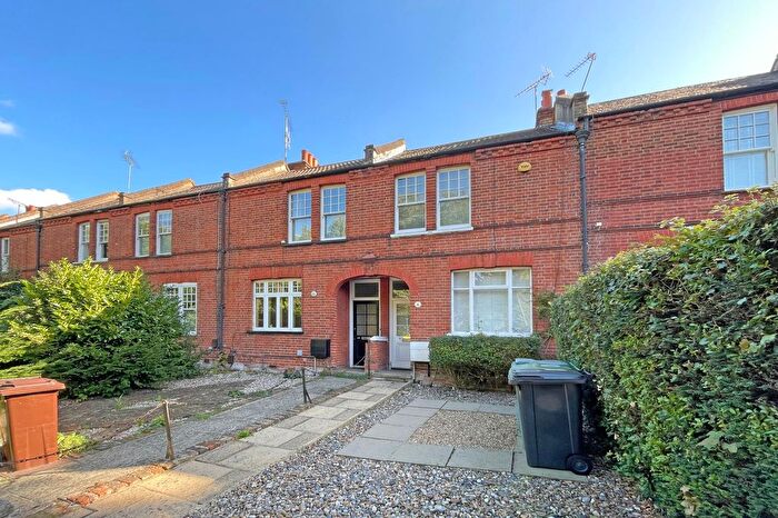 2 Bedroom Terraced House For Sale In Kingston Road, Ewell Village, Epsom, Surrey, KT17
