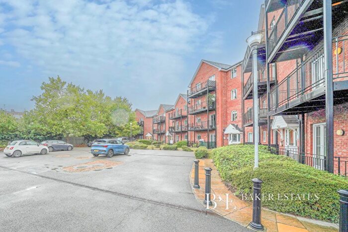 2 Bedroom Flat For Sale In Braintree Road, Witham, CM8