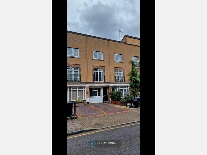 2 Bedroom Terraced House To Rent In Parkside Crescent, London, N7