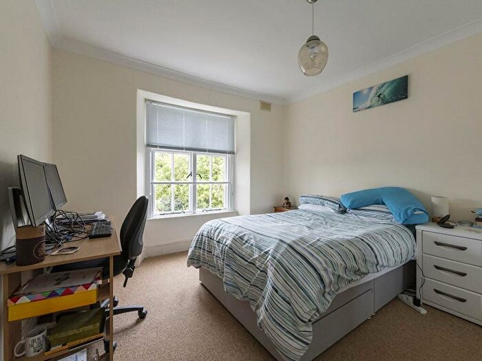 1 Bedroom Flat For Sale In Saffron Court, The Avenue, Sherborne, Dorset, DT9