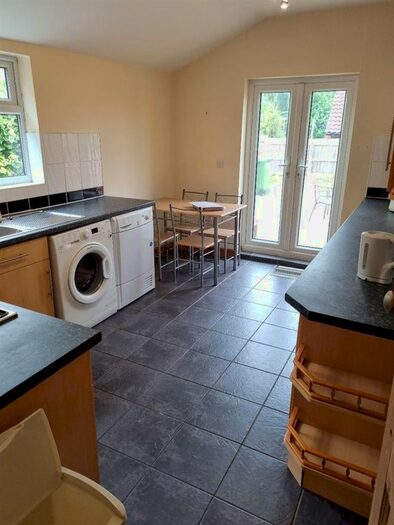 4 Bedroom Terraced House To Rent In York Avenue, Lincoln, LN1