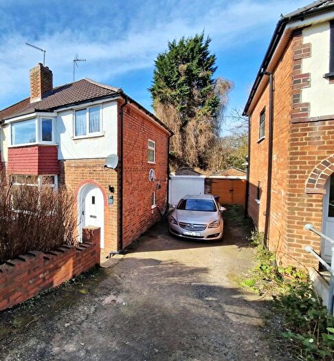 3 Bedroom Semi-Detached House To Rent In Bristol Road South, Northfield, Birmingham, B31