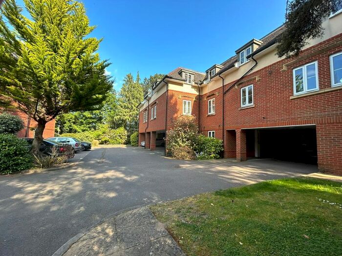 2 Bedroom Flat To Rent In Marchmont Place, Bracknell, Berkshire, RG12