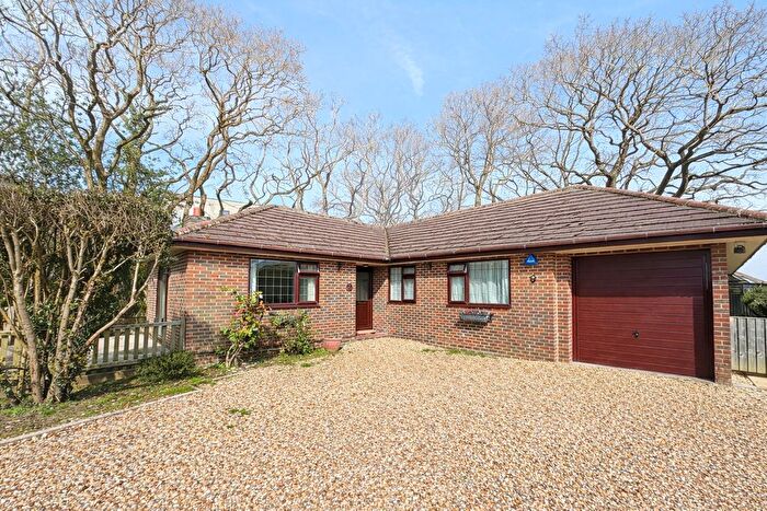 3 Bedroom Detached Bungalow For Sale In The Paddocks, Hillview Road, Bournemouth, BH10