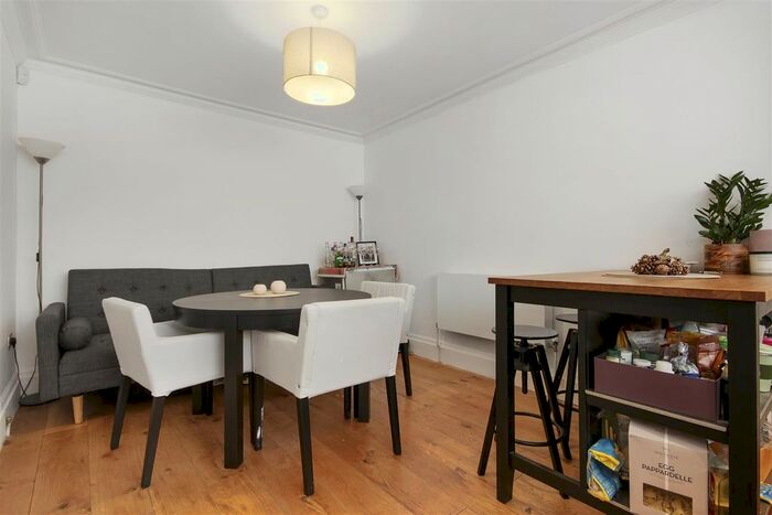 2 Bedroom Flat To Rent In Gloucester Place, Marylebone, London, W1U