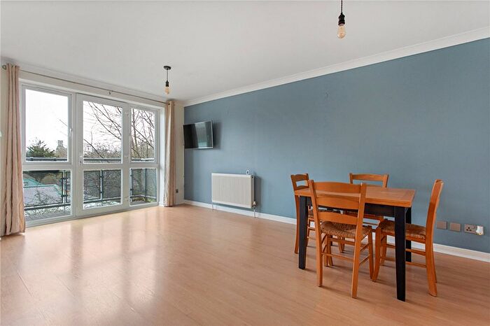 2 Bedroom Flat For Sale In Onedin Point, Ensign Street, London, E1