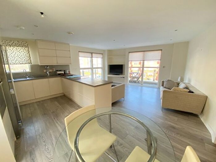 1 Bedroom Flat To Rent In Rotherslade Road, Langland, Swansea, SA3