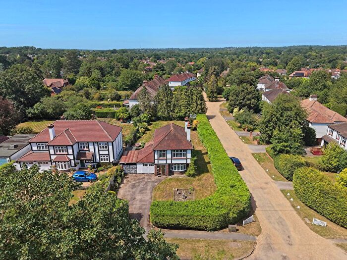3 Bedroom Detached House For Sale In Lower Road, Fetcham, Leatherhead, Surrey, KT22