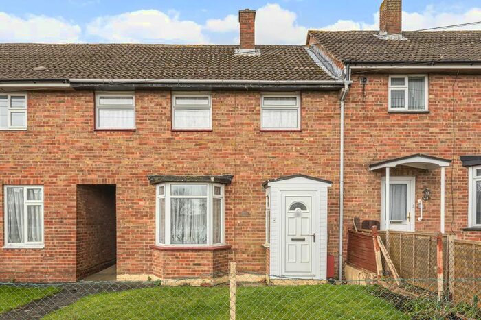 3 Bedroom Terraced House To Rent In Swindon, SN2