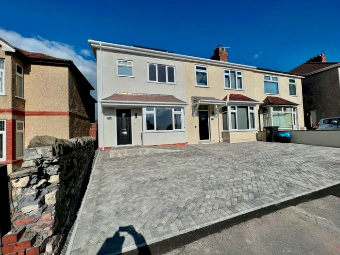 2 Bedroom End Of Terrace House To Rent In New Queen Street, Kingswood, Bristol, BS15