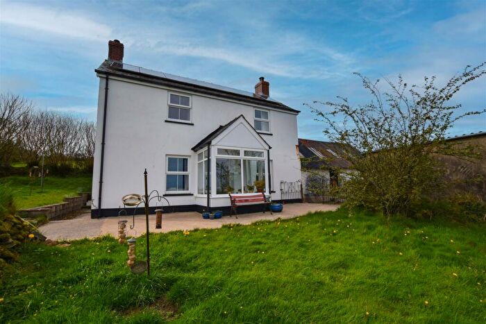 3 Bedroom Country House For Sale In Crymych, Pentre Galar, SA41