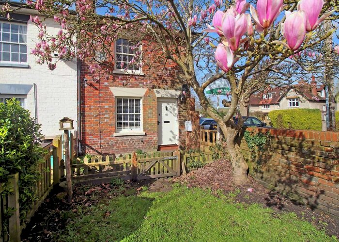 2 Bedroom Semi-Detached House To Rent In The Croft, Hungerford, RG17