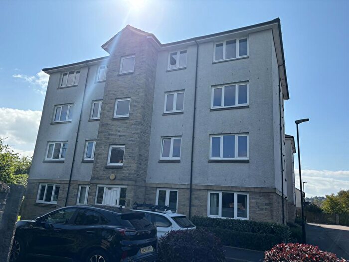 2 Bedroom Flat To Rent In Broomhill Court, Stirling, FK9