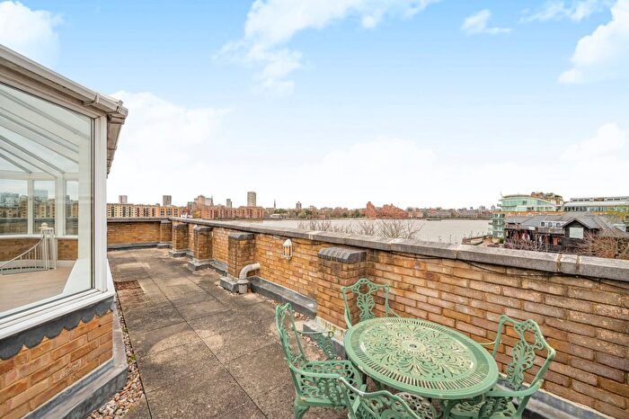 2 Bedroom Flat To Rent In Octagon Court, Rotherhithe Street, SE16