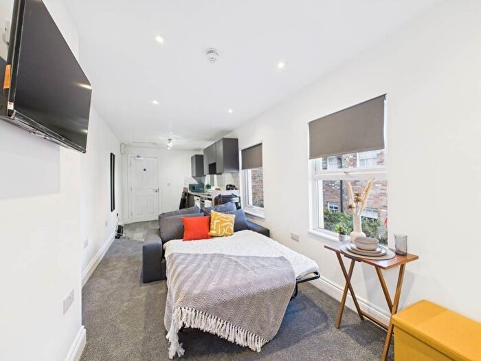 1 Bedroom Studio To Rent In Southgate Street, Gloucester, GL1