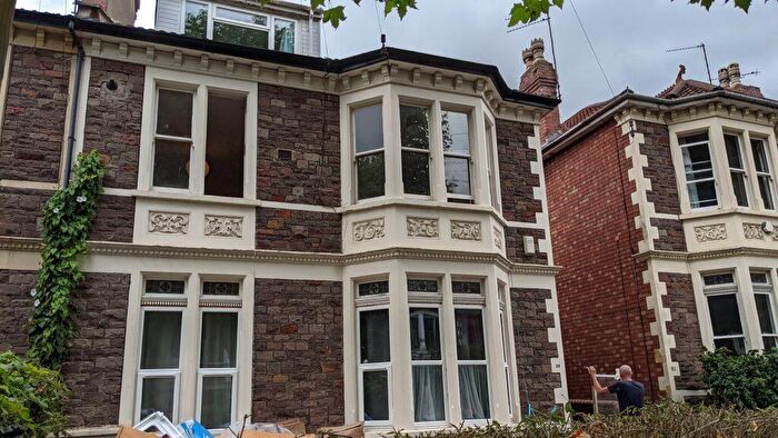 6 Bedroom Flat To Rent In Cranbrook Road Top Ref, BS6