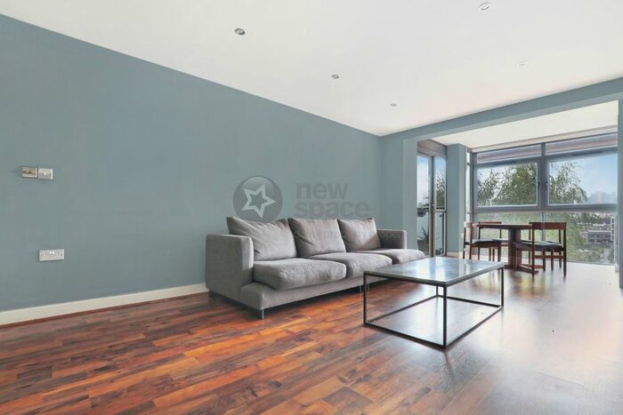 2 Bedroom Flat To Rent In Gosse Court, Downham Road, Haggerston, N1