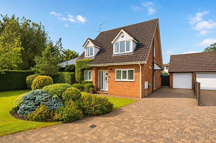 3 Bedroom Detached House For Sale In Yule Close, Bricket Wood, St. Albans, Hertfordshire, AL2