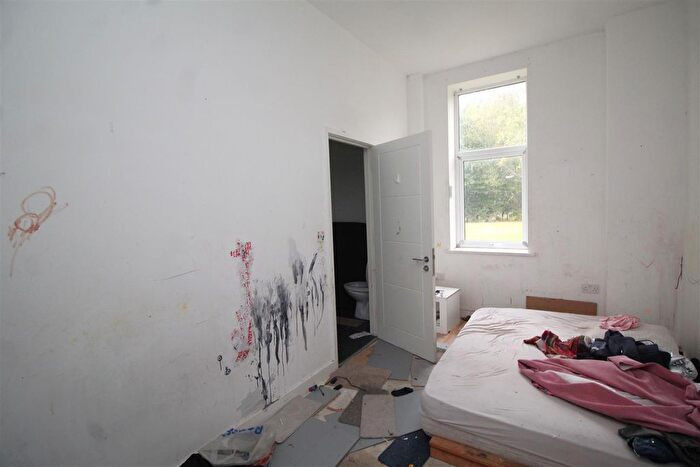 2 Bedroom Flat For Sale In Varity House, Vicarage Farm Road, Peterborough, Cambs, PE1