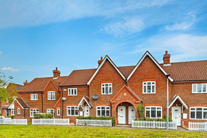 2 Bedroom Terraced House For Sale In Grange Close, Oakley, Beds, MK43