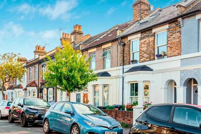 4 Bedroom Terraced House To Rent In Ashville Road, London, E11