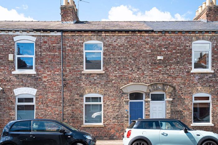 3 Bedroom Terraced House For Sale In Newborough Street, York, YO30
