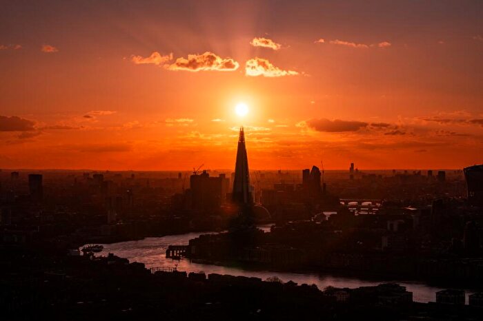 2 Bedroom Flat For Sale In Marsh Wall, Millwall, E14