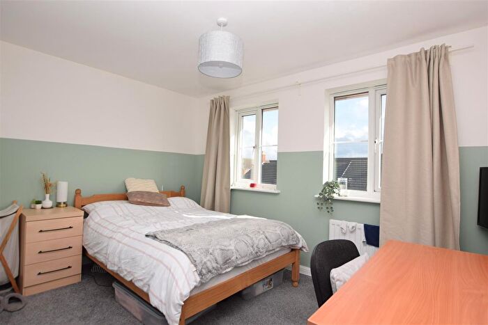 4 Bedroom Terraced House To Rent In Amis Walk, Horfield, Bristol, BS7