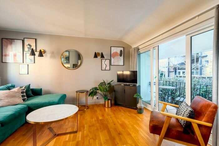 1 Bedroom Mews To Rent In Cheval Place, London, SW7